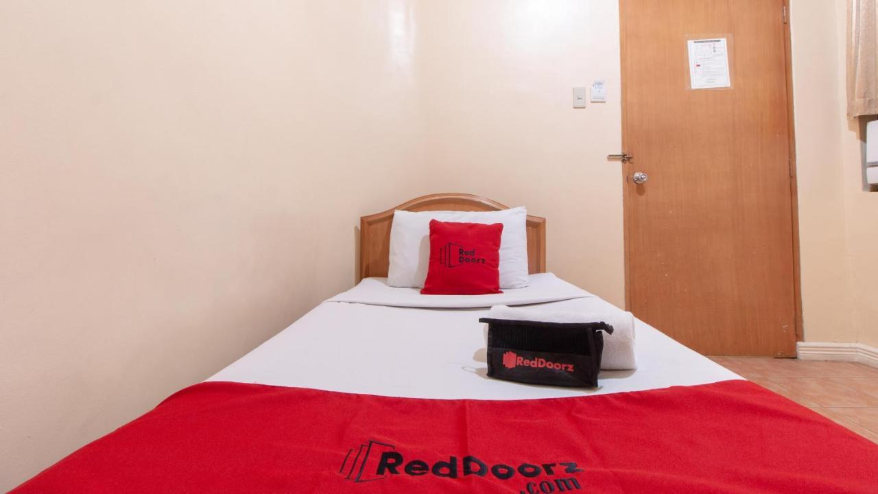Reddoorz @ Downtown Tacloban Hotel Екстериор снимка